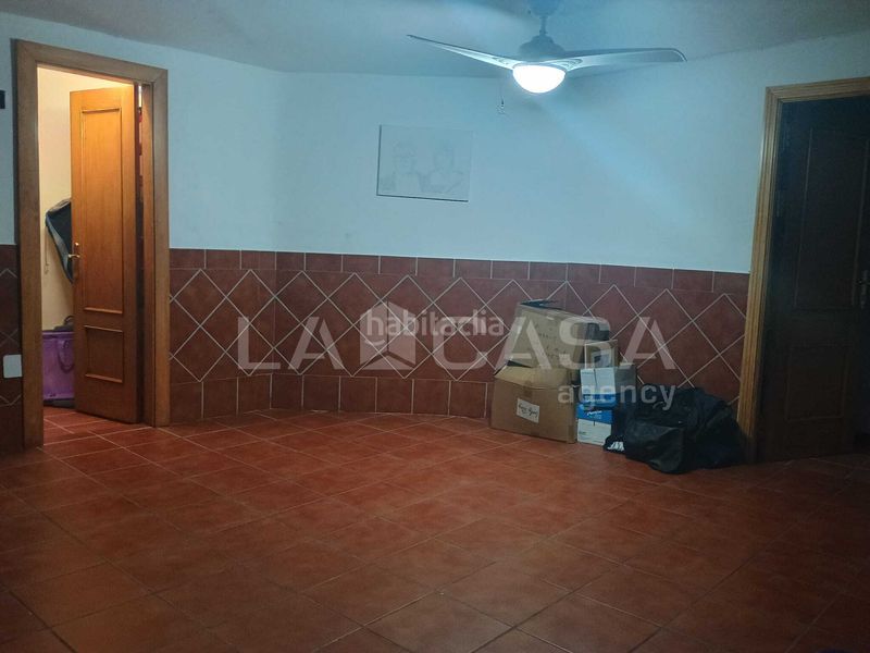 Foto 6dc01361-4986-4c3f-8b13-7ff4529f66b4. Casa adossada amb aparcament a Bajadilla - Fuente Nueva Algeciras