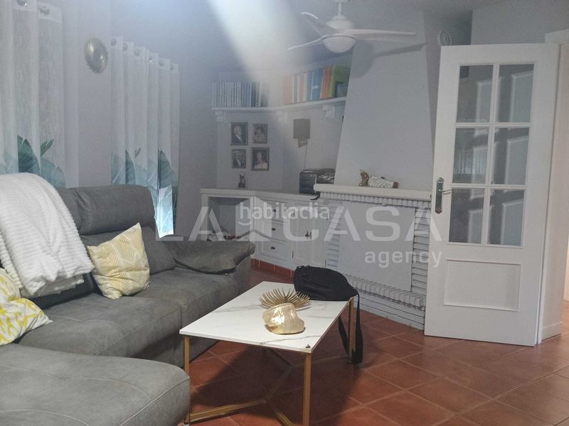 Foto 8ad9a04b-1af2-4f4c-ac90-9ae22d4c5144. Casa adossada amb aparcament a Bajadilla - Fuente Nueva Algeciras