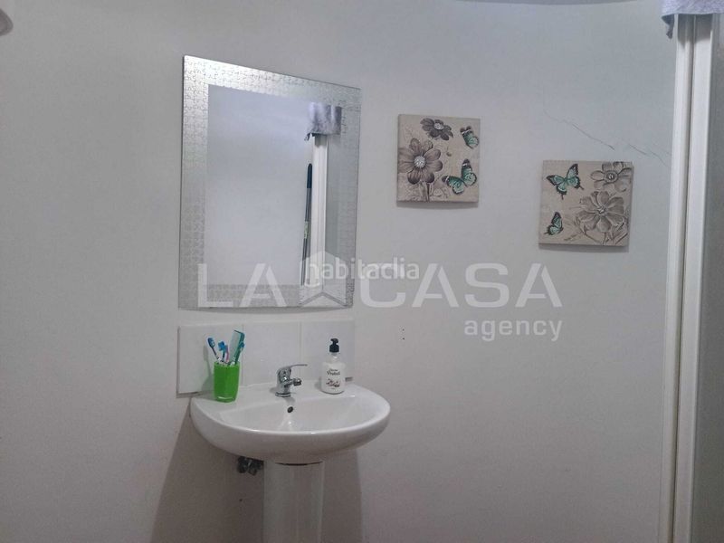 Foto e188c83c-9058-43ef-9fa8-34b8c79e2905. Casa adossada amb aparcament a Bajadilla - Fuente Nueva Algeciras
