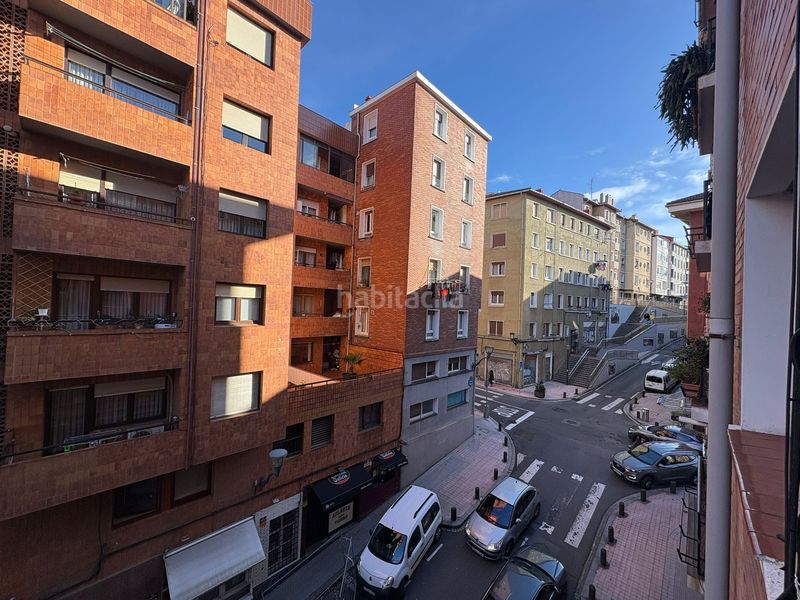 Foto 92078041-9e59-41e8-9c57-c8de73c60060. Piso en Barrio de Uribarri Bilbao