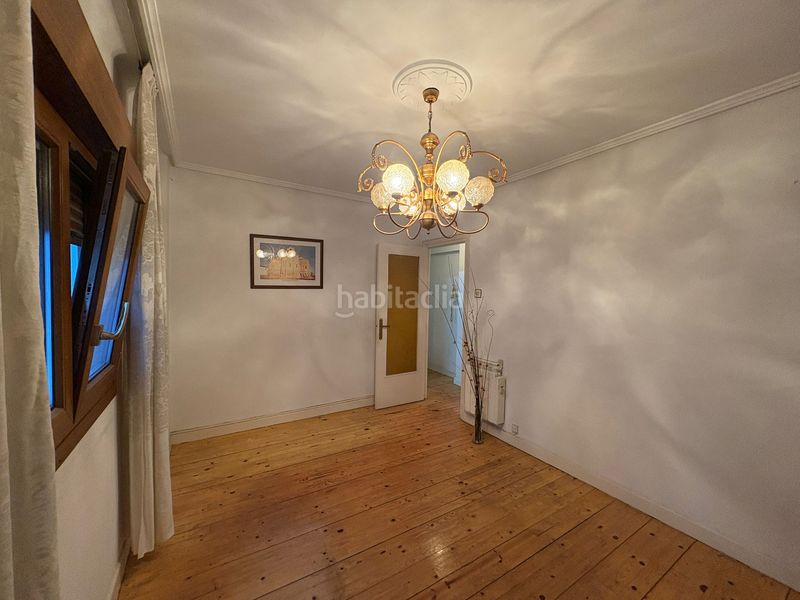 Foto de760f59-e811-4771-8cba-d7d22ba286b8. Piso en Barrio de Uribarri Bilbao