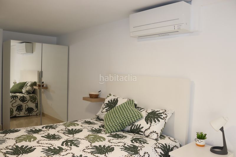 Foto 79d6f86c-b34e-42c6-a843-25eec9fe8f04. Planta baixa a Sants Barcelona