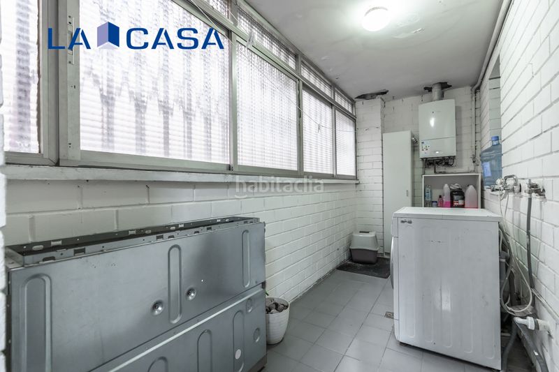 Foto 730e53e6-be03-454a-a656-b73e2353d90b. Piso en Zofío Madrid