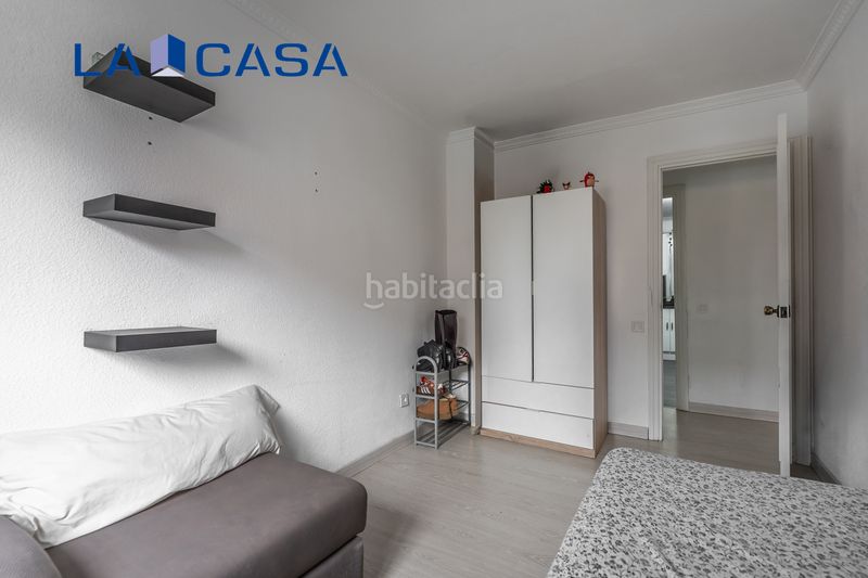 Foto 9b80f6a8-ef69-43f2-9a98-123ad743c9b5. Piso en Zofío Madrid