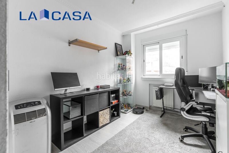 Foto e3d25166-6f8d-45e1-9346-a299d85292b8. Piso en Zofío Madrid