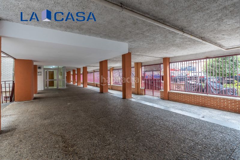 Foto ef096ae0-c312-44ae-b242-40c13d6bd789. Piso en Zofío Madrid