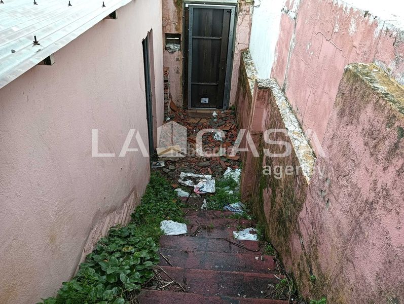 Foto a9acab9c-b627-41f3-9d84-62dd440194d2. Casa amb aparcament a Pescadores - Saladillo Algeciras