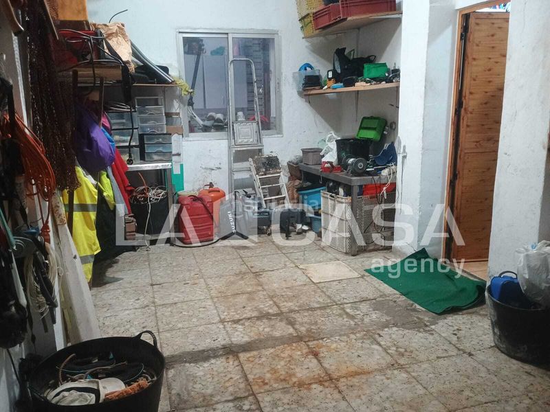 Foto 8db77a87-ae2a-42c2-9f53-e5e98a7a17a0. Casa amb aparcament a Pescadores - Saladillo Algeciras
