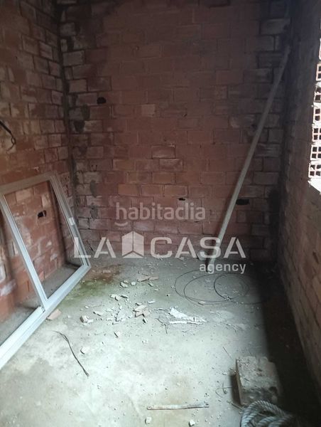 Foto b1dd6d00-0315-45e1-8fbe-cd047f9ebe74. Casa a Bajadilla - Fuente Nueva Algeciras