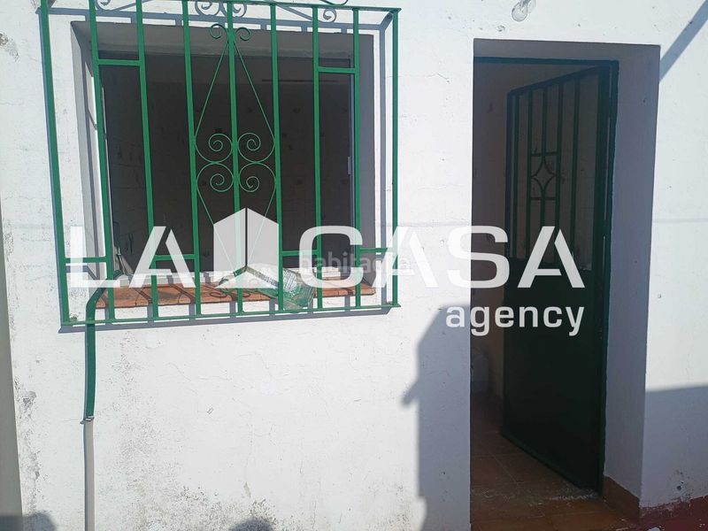 Foto 59a5400e-b413-492b-bdbb-5d191ac4a040. Casa amb aparcament a La Granja - La Colina - Los Pastores Algeciras