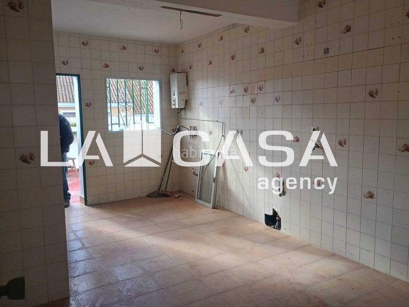 Foto a6e79f5d-10d2-4a22-9eaa-fb274faa9743. Casa amb aparcament a La Granja - La Colina - Los Pastores Algeciras