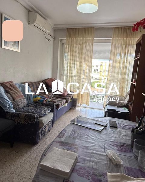 Foto 9e18f11e-6041-4044-bafa-4a832a41a158. Piso en El Torrejón - El Cerezo Sevilla