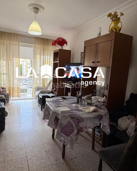 Foto d0baf4e0-c0a4-449d-abd5-74a292b8651d. Piso en El Torrejón - El Cerezo Sevilla