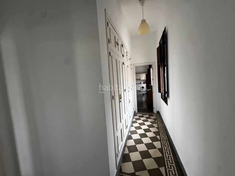 Foto 131a7be4-7d41-41fa-b99f-0d952d7f9e7a. Pis a Barrio del Nervión Sevilla