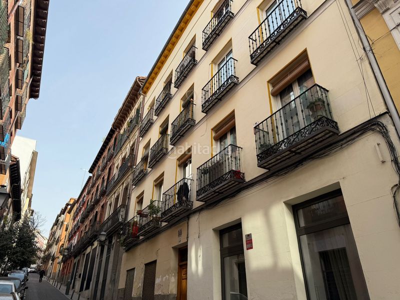 Foto 6a342850-a5c7-45a4-99b9-e045108a0620. Pis a Embajadores-Lavapiés Madrid
