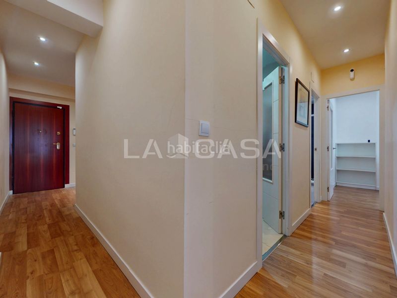 Foto 5c0d90cf-a7eb-4c8b-8dce-22d067a3e72b. Pis a Aiora Valencia