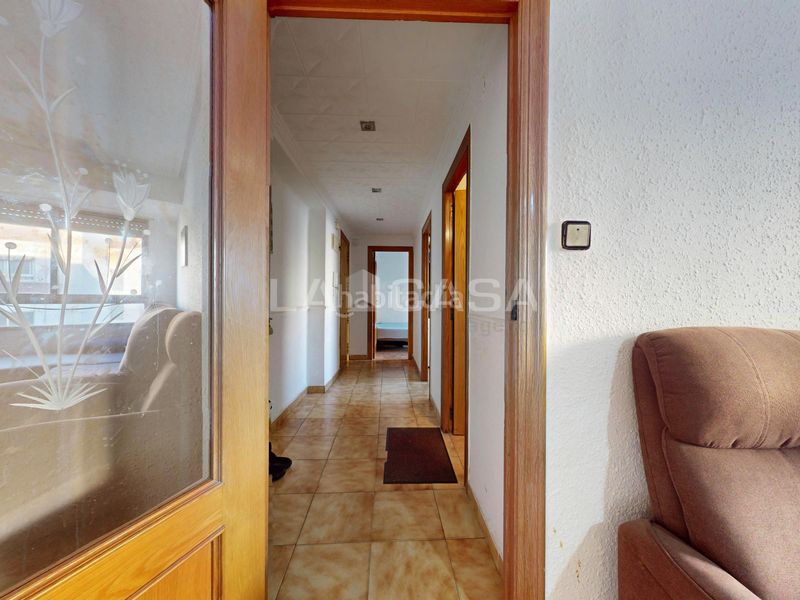 Foto d93a60bb-ea9a-4b07-81c1-6b2b5752d001. Pis a Natzaret Valencia