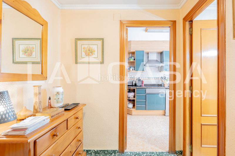 Foto 4ce1aa73-2cd8-485d-8f63-728656860cf8. Piso en Mestalla Valencia