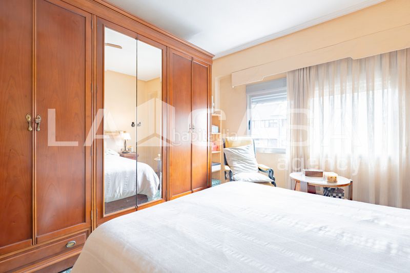 Foto e8310de1-45b0-4cbe-a333-cb157ba2e56d. Piso en Mestalla Valencia