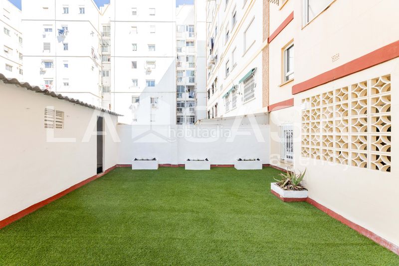 Foto bd006a21-24a6-40a5-b859-9e12df0a5201. Pis a L´Amistat Valencia