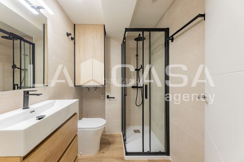 Foto d4298fdc-d4f3-4fdc-aa84-50eb7d33b0ea. Pis a L´Amistat Valencia