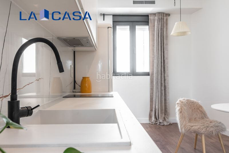 Foto e2475ec2-080b-48a6-97cb-a86da667fee4. Piso en Palos de Moguer Madrid