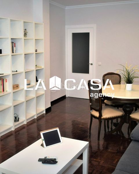 Foto 3c9b606f-d9c4-47a4-9fbc-fb310a552150. Piso en Triana Este Sevilla