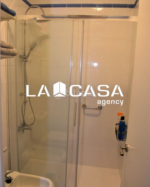 Foto ebe43a97-86a9-4d37-8c60-ad61f5cbbd4c. Piso en Triana Este Sevilla