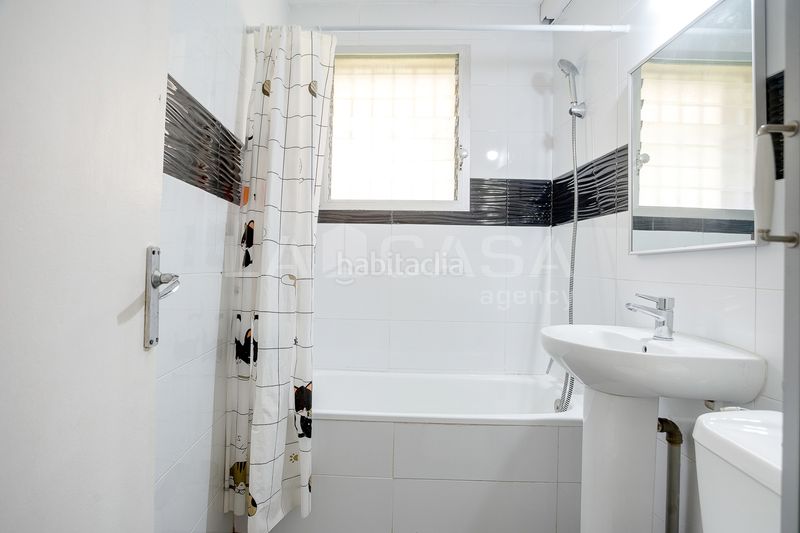 Foto 66f12f1e-95ce-452e-b1c6-d7ccbca4e5f8. Pis a La Verneda - La Pau Barcelona