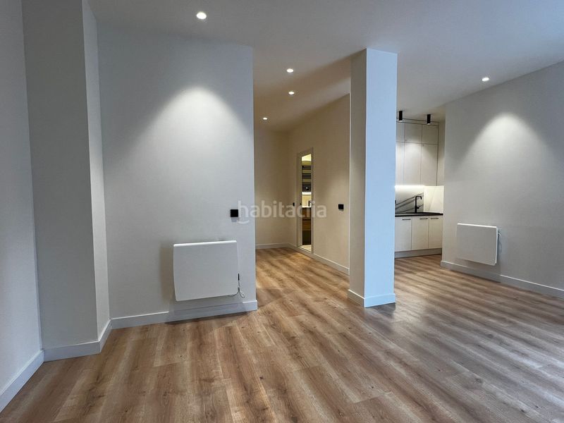 Foto 54bc2a41-aece-4955-8a45-bc054b26d10e. Planta baixa a Moscardó Madrid