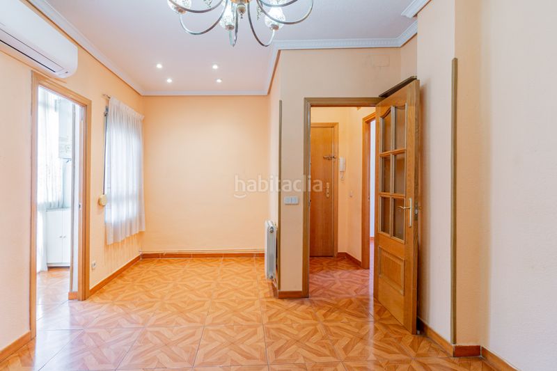 Foto c2898cfe-ce8a-41cd-8d4e-b4c3b0810b35. Piso en Comillas Madrid