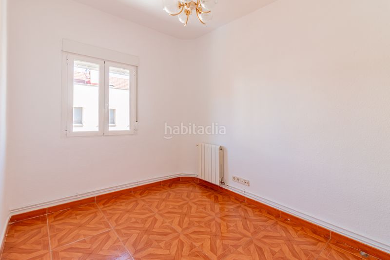 Foto e8b1ad3c-46de-44dc-8563-c822bb9684b6. Piso en Comillas Madrid