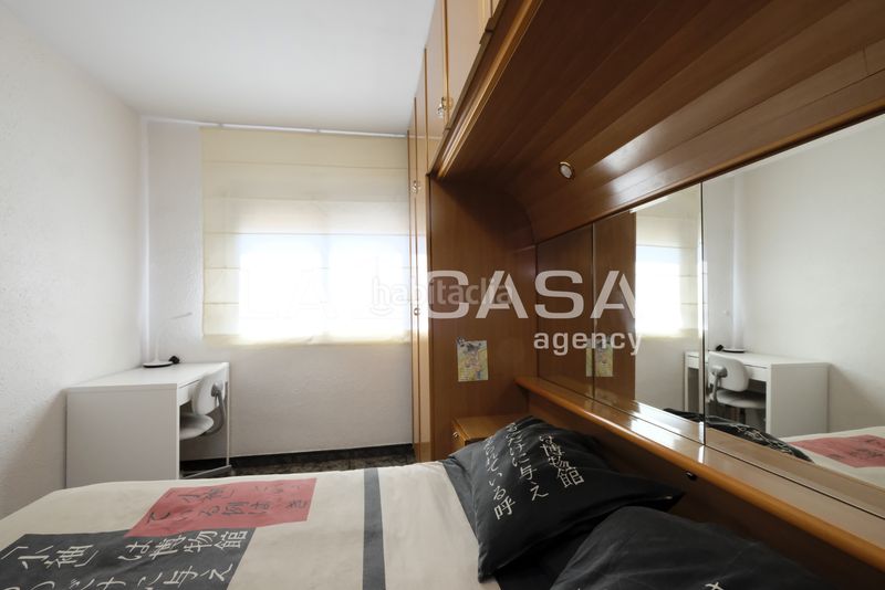 Foto 5bc1d06e-4ad8-42e0-b42a-c87c772fa8da. Pis a Porta Barcelona