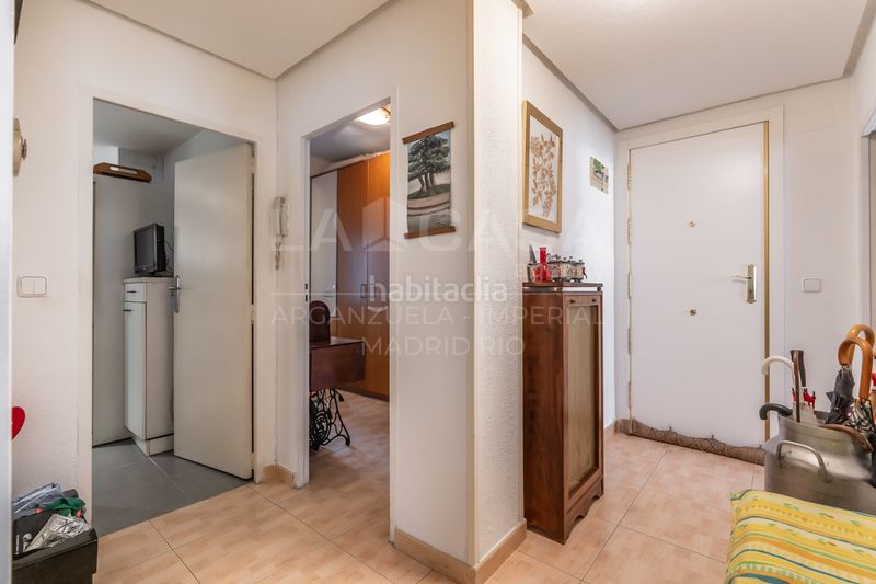 Foto c5cdf644-8f0b-484e-bb7b-c8d15e20dc2e. Piso en Imperial Madrid
