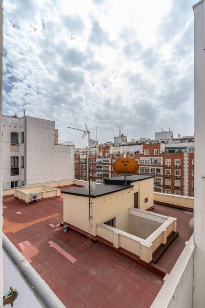 Foto 13791e58-1f45-40f7-9770-af3c67fd2143. Piso en Delicias Madrid