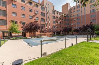 Flat in Calle de Eugenia de Montijo