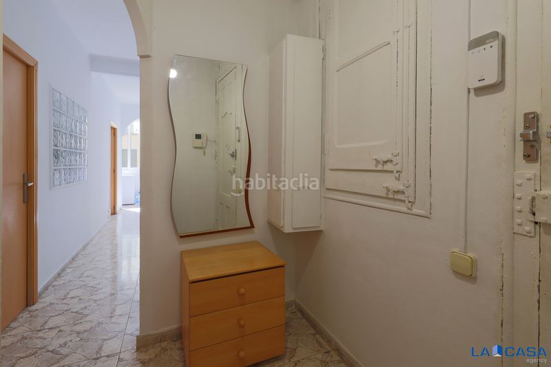 Foto b55158ae-ee08-40bb-90e4-d88a80334d8d. Pis a Hostafrancs Barcelona