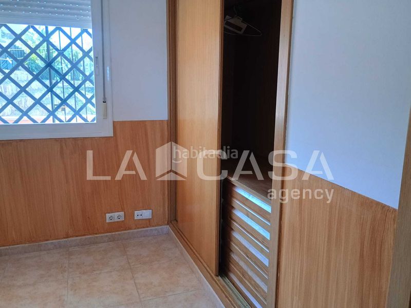 Foto f8504ffe-2585-40da-b1e0-e162a6e676f3. Pis amb aparcament a San García Algeciras