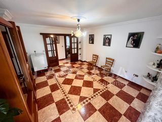 Pis  Calle julia guerra