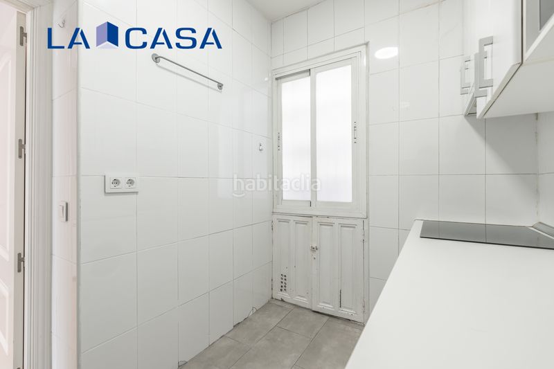 Foto 4c3bf14a-1aaf-4c11-91ba-9ccceb53e831. Piso en Palos de Moguer Madrid