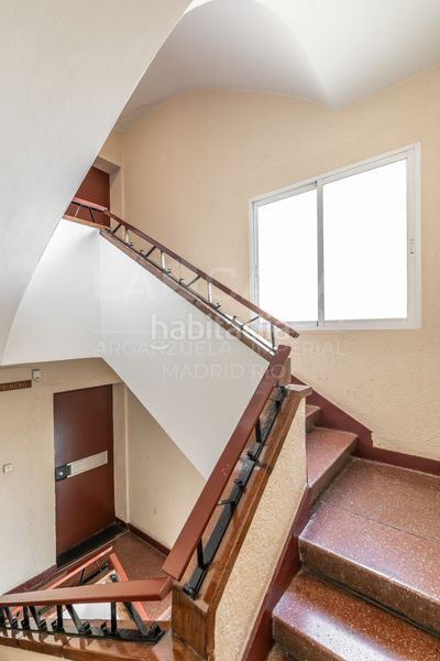 Foto 4c71a0a0-a17f-4f59-8671-b44b077a580e. Piso en Imperial Madrid