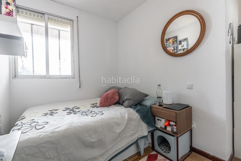 Foto a07f80e4-3508-4425-89a9-ac0815c12678. Piso en Vista Alegre Madrid