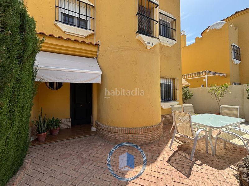 Foto 67587004-135a-44a9-bd60-03973bf6b0d2. Casa aparellada a Condequinto Montequinto