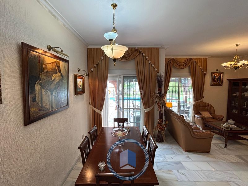 Foto adae2ee5-921d-4a0a-875f-99cfac2c9f47. Chalet en cerros de Montequinto Montequinto