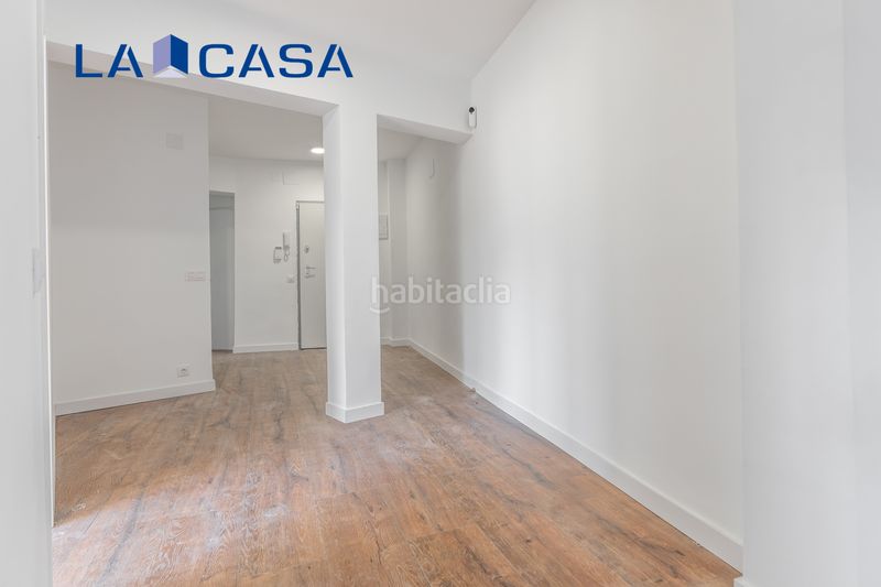 Foto f784960c-5880-44f9-b8ae-6b22914e1c95. Piso en Moscardó Madrid