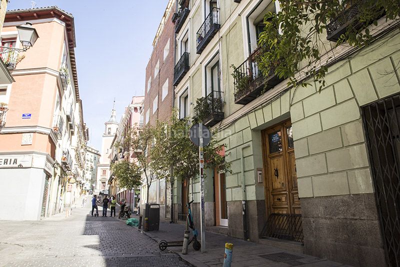 Foto d4353ba1-c734-4130-a3c7-c8242b844439. Pis a Embajadores-Lavapiés Madrid