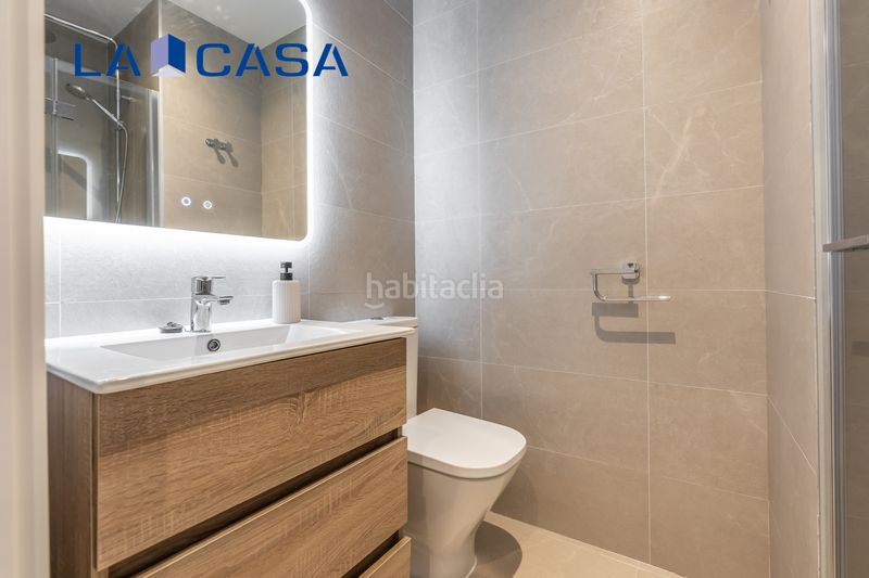 Foto 4eb97747-ff0b-4230-974c-8a292f45491d. Piso en Acacias Madrid