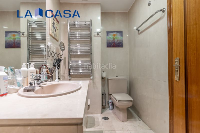 Foto 5a8dc348-41ae-438a-bc54-60d167ca8901. Pis amb piscina a Acacias Madrid