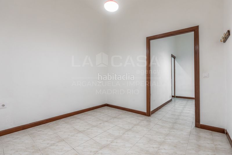 Foto 898da73b-bb14-4445-b2a1-cc8081a9682a. Pis a Imperial Madrid