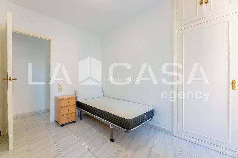 Foto f7cc6220-369a-4be2-9932-6529aec1a4bd. Pis a Ciutat Jardí Valencia